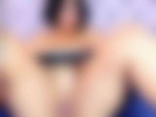 Selene Moor's Live Sex Cam Show