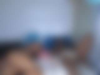 Live cam show with Alyssabrownx - Young Adult on livesexfox.com