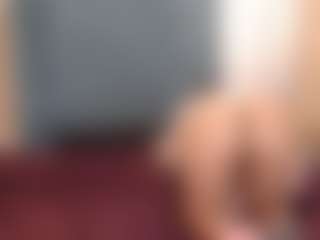 Live cam show with BestLia - Deepthroat on Camsoda