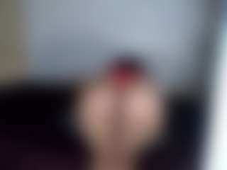 Live cam show with BestLia - Deepthroat on Camsoda