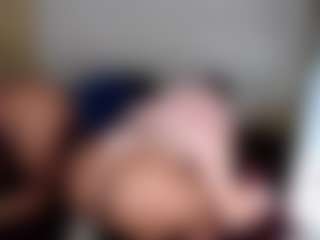 Live cam show with ChubbyBella - Ass Clapping on liverealitysex.com