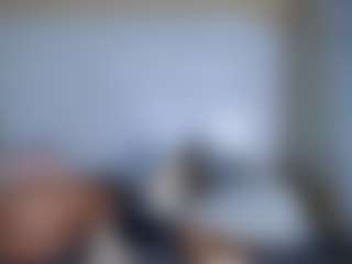 Live cam show with ChubbyBella - Ass Clapping on live18s.com
