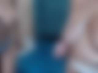 Live cam show with ChubbyBella - Strip on wildcum.com
