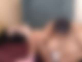 Live cam show with ChubbyBella - Blowjob on Fling VIP Chat