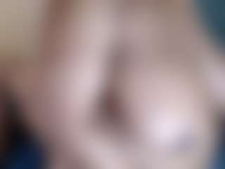 ChubbyBella's Live Sex Cam Show