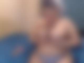 Live cam show with ChubbyBella - Lingerie on Mixed Magazine Live