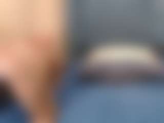 Live cam show with ChubbyBella - White on xplaylive.com | south africa
