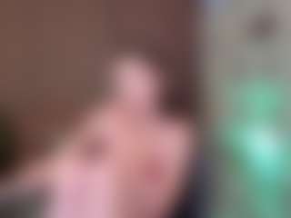 Live cam show with Cirilla-Rosee - Young Adult on livesuperchat.net