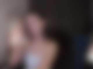 Live cam show with Cirilla-Rosee - Bedroom Brown Hair on TastyBlacksLive