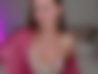 Live cam show with Cirilla-Rosee - Gray Eyes on camgirlchat.live