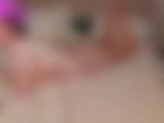 Live cam show with Cirilla-Rosee - College on Camsoda