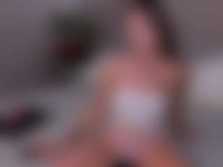 Live cam show with Cirilla-Rosee - Thong on SinfulBabes