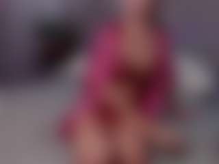 Live cam show with Cirilla-Rosee - Upskirt on Camming Site
