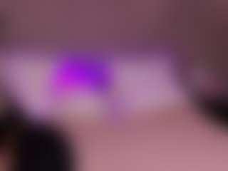 Live cam show with Cirilla-Rosee - Body Massage on chickslive.net