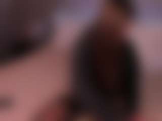 Live cam show with Cirilla-Rosee - Living Room on Camsoda