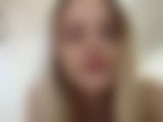 Live cam show with DenisseTinnin - New Shaved Pussy on Streamer API