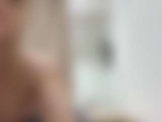 Live cam show with DenisseTinnin - Squirt on Chatstar