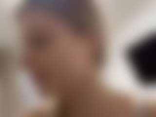 Live cam show with DenisseTinnin - Brown Eyes on Milfs Live