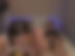Live cam show with Ella - Camel Toe on Mixed Magazine Live