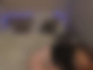 Live cam show with Ella - College on Dolls Live