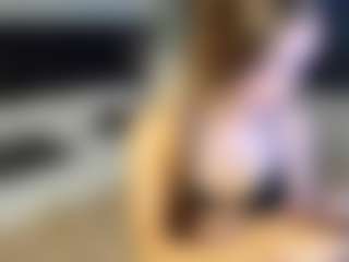 Ella's Live Sex Cam Show