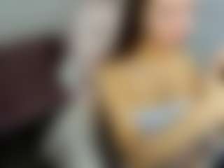 Live cam show with Ella - Full Nudity on Soda Cam