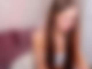 Live cam show with Ella - Oil on TeamSkeetLive