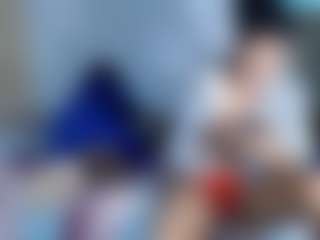 Live cam show with FlowerSaltry - Ass Clapping on AdultVida.com