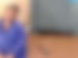 Live cam show with FlowerSaltry - Ass Clapping on chickslive.net