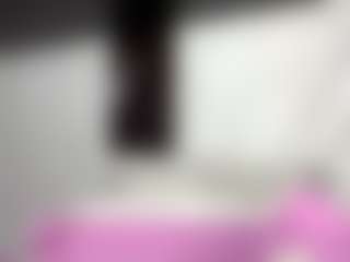 Live cam show with GenaGnagey - Squirt on milfzrlive.com