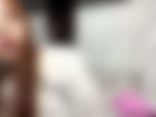 Live cam show with GenaGnagey - Squirt on SmokeAndPoke