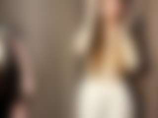 Live cam show with GenaGnagey - Thin on TastyBlacksLive
