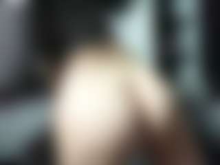 Live cam show with LianaJordanovich - College on intimatelivegirls.com
