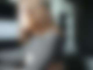 Live cam show with LianaJordanovich - Average on instabang