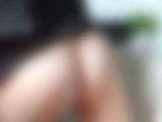 Live cam show with LianaJordanovich - College Brown Hair on https://playwithruby.com