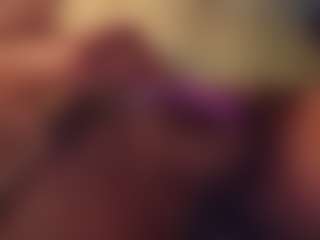 Live cam show with myassluvssextoyz - Orgasm on Sweet Sext