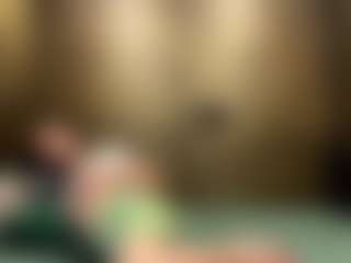 Live cam show with PenelopeBiebel - Normal on Camsoda