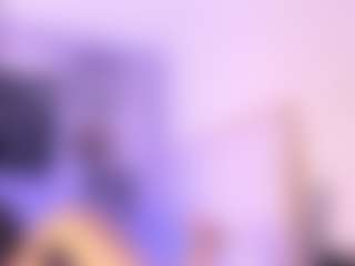 Live cam show with Samantha-Velle - Normal on Dolls Live