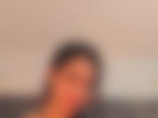 Live cam show with Samantha-Velle - New Petite on Dolls Live
