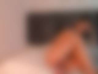 Live cam show with Samantha-Velle - New Petite on livesuperchat.net