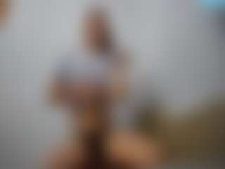 Live cam show with ShannonRavo - Fingering White on AdultVida.com