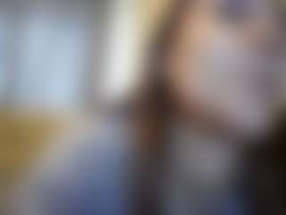 Live cam show with ShannonRavo - College on AdultVida.com
