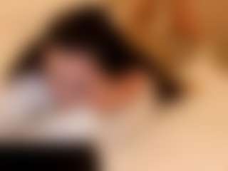 Live cam show with StephanieBumbalo - Shaved Pussy on Gym Cam Girls