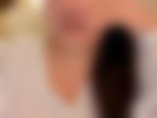 Live cam show with StephanieBumbalo - MILF on https://playwithruby.com