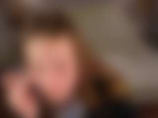 Live cam show with Vanessa-Sinclairr - New Shaved Pussy on Chatstar