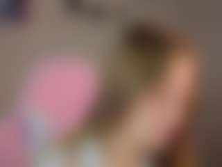 Live cam show with Vanessa-Sinclairr - Skinny on Camsoda