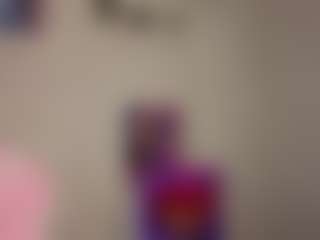 Live cam show with Vanessa-Sinclairr - Skinny on Camsoda