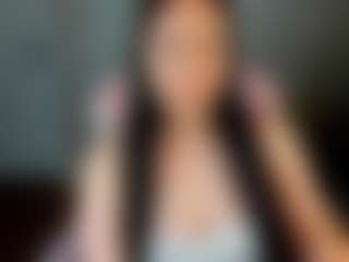 Live cam show with Vanessa-Sinclairr - Shower on StripNow