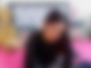 Live cam show with charllotte_sexy - Oil on parknlotfishbdy