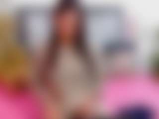 Live cam show with charllotte_sexy - Colombia on Free Soda